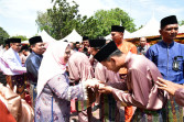 Titipkan Harapan, Bupati Kasmarni Berangkatkan 68 Peserta Menuju MTQ Riau di Dumai