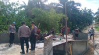 Jembatan Merah Putih di Desa Sungai Kuning Capai 80 Persen, Kapolres Kuansing Tekankan Pengawasan Kualitas Pembangunan