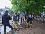 Hari ke 3 Pasca Banjir Bandang Arosuka Pembersihan Material Terus Dilakukan