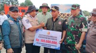 Pemko Solok Salurkan Bantuan Rp100 Juta dan Kerahkan Relawan untuk Korban Galodo Arosuka