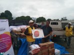 Indosat Ooredoo Hutchison Salurkan Bantuan untuk Korban Bencana Galodo di Arosuka
