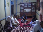 Bupati Solok Kunjungi Keluarga Agusral, Korban Hilang Akibat Banjir Bandang Arosuka